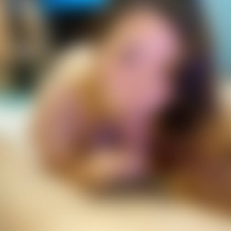 たくさん舐めてきました。。。

年に数回しか会わないけど、前の仕事のときに知り合った50代の男性がいます

今年