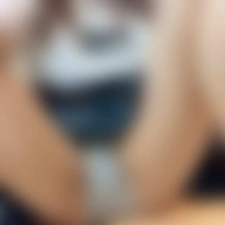 横にスワイプしてね🤭❤️
おこちゃまパンツをずらしておまんこチラッ🙈