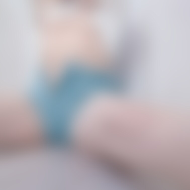 いくら涼しい格好してもあつーーい！もう脱いじゃえー！🔥


【皆さんも涼しい格好と水分補給をして、熱中症に注意して