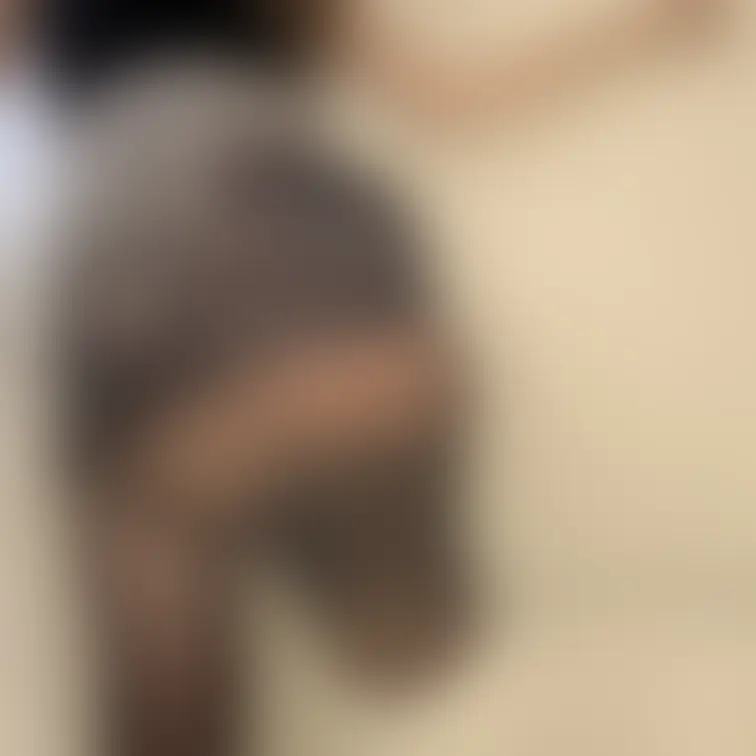 足でつんつんしてもいい？？