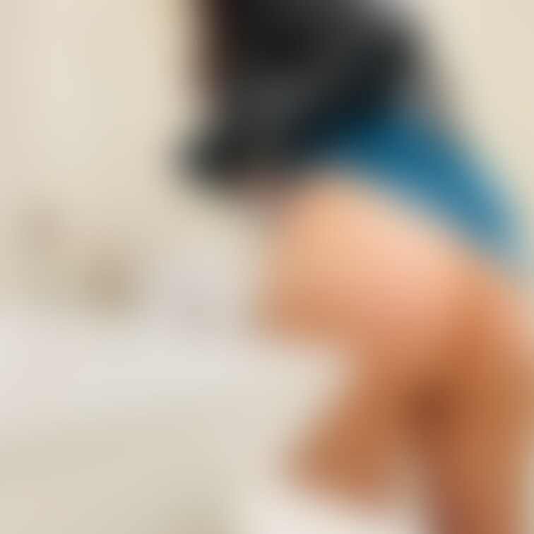 【○○○でデカ尻撮影💕🍑】
誰か硬いの擦り付けて下さい