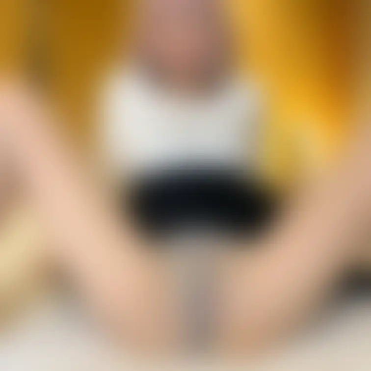 地下アイドルが、フェチモデルに応募してくれました。
前日風呂キャンしてくれて、パンツからマン臭が漂ってきます。マンカス