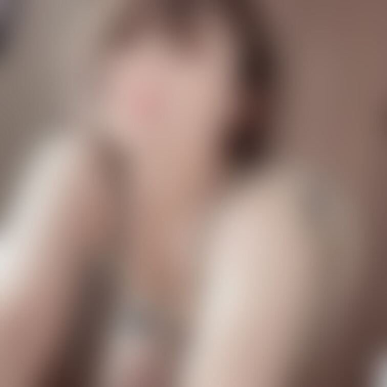 えっちな衣装︎🫶🏻痴女感しゅごい！
本当はもうひとつ部品があるんだけど届かず💦
これはこれでSっぽくてえろいと思うの