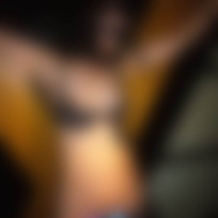 ななを磔にして責めた写真です。