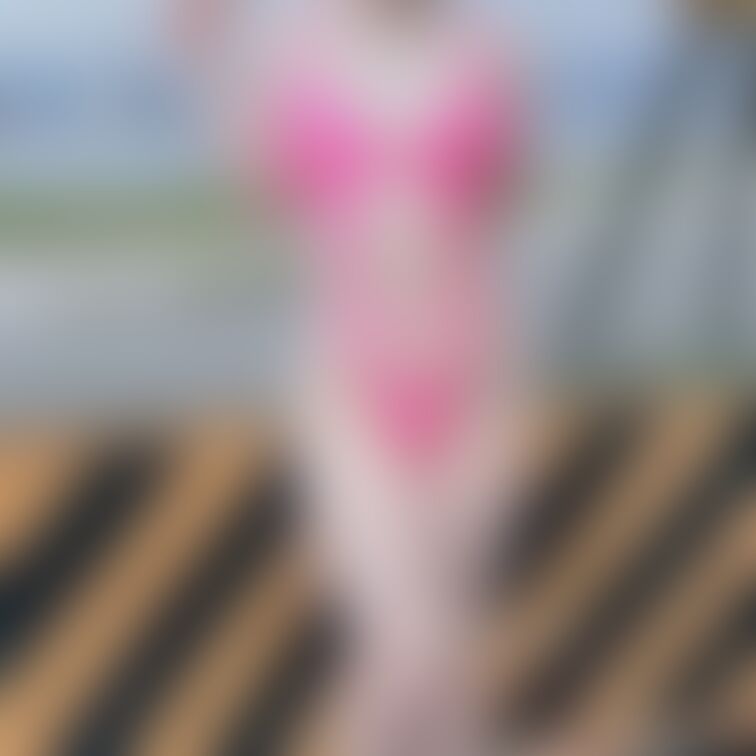 ハイレグ好評でめちゃくちゃ嬉しい...🥹💗
むちむちなカラダが際立って恥ずかしいけど🫣

《いいね♡》が活動の励み