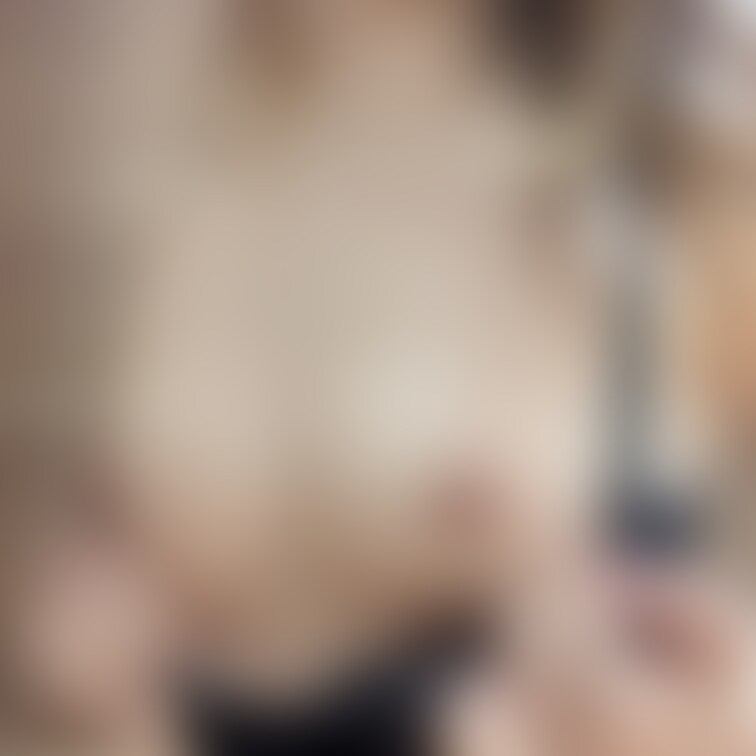 🌺Smileぷらん🌺

🍭の敏感弱々おっぱい♡
乳首はデカいしよく伸びて柔らかいよ🤭感度も良好です⸜(*´꒳`*)