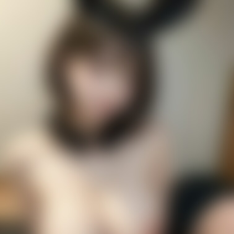 巨乳バニーちゃんのセクシー画像詰め合わせです❤
あなたしか見れないバニーちゃんのえちえちな姿をぜひご覧ください！