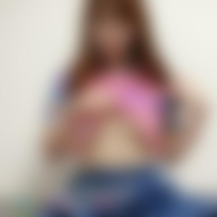 お家でエッチな自撮りしてみました、、、♡