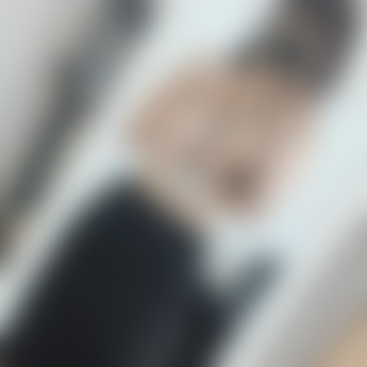 オフィスで上裸なかほさん😸✨