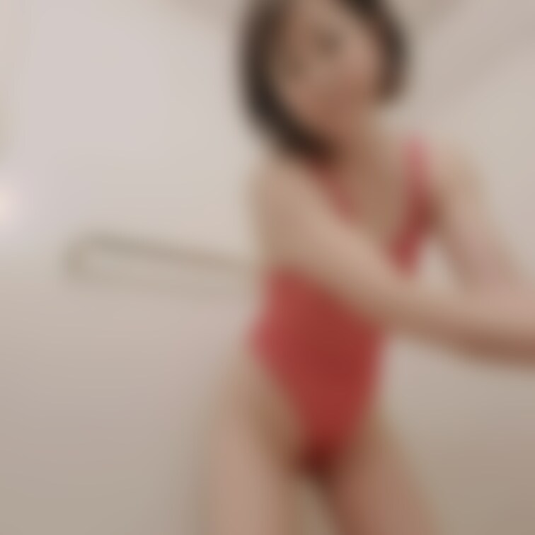 スケスケ水着を着て
オイルを塗り塗り
さらに
スケスケに😄

透け過ぎちゃって
すみません🤣🤣🤣

これ
