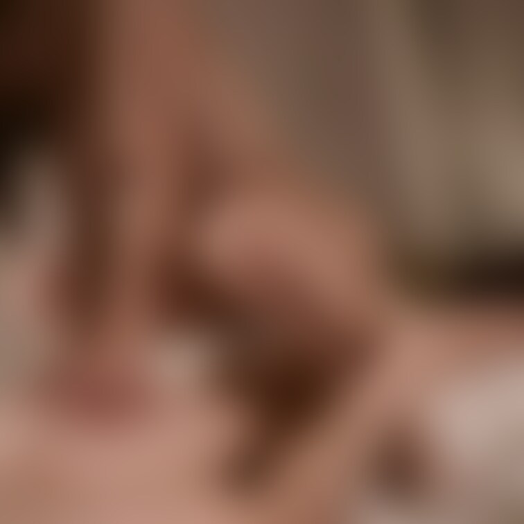 ハリのあるFカップ美女に騎乗位で乳首舐められたりじっくり触られたりして搾り取られました。。
動画はプレミアムプラン
