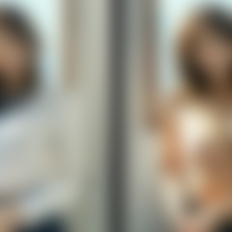着衣と脱衣の並べた画像です    画像№1477