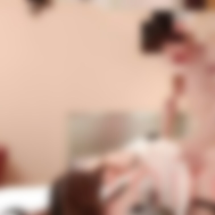 バック好きすぎる💓

おちんちん好きすぎる💓

バックでも自分で腰振っちゃうエロイmireiちゃん💓