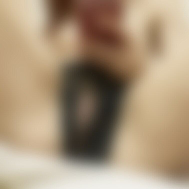 恥ずかしい恰好を撮影してるだけで濡れてきます