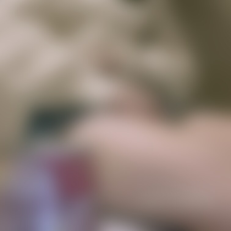 お○○○が飲めるお年頃になったありすの失敗🥂

物語の続きは秘密のおもらしプランで...