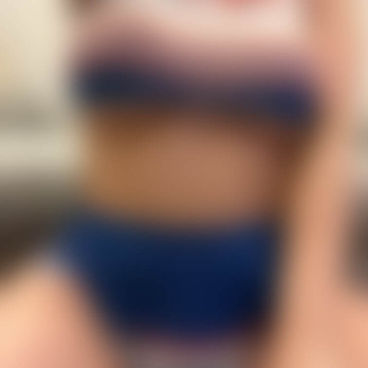 フォロワーさんに頂いたチアコスでの自撮りです!
後日もっといいのあげる予定なので楽しみにしておいていただければ嬉し