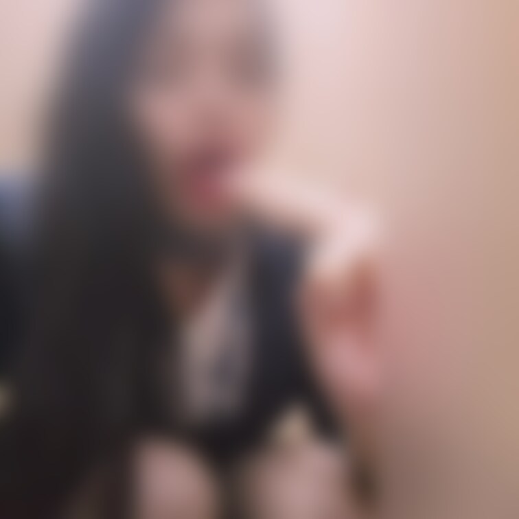 【コンテンツリクエスト動画】
※上位プラン雰囲気顔出し版※
スーツ姿でイラマして白目をむく動画
※イラマという言葉をまた