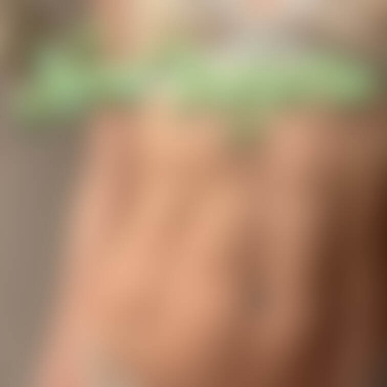 新しい下着🌷🩵🤍
お尻透け透け🫣♥️