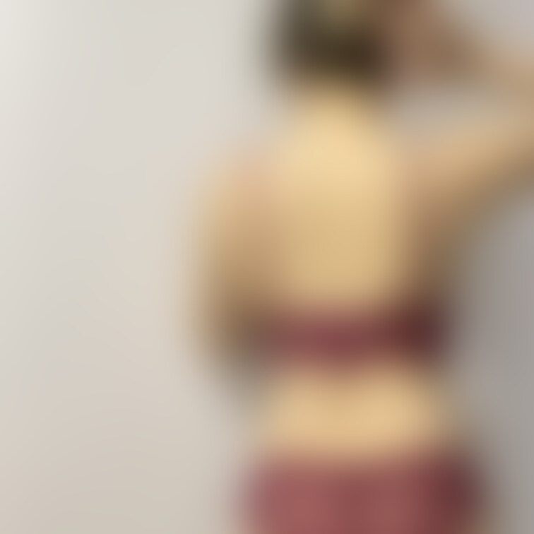 ワインレッドの下着いいよね〜