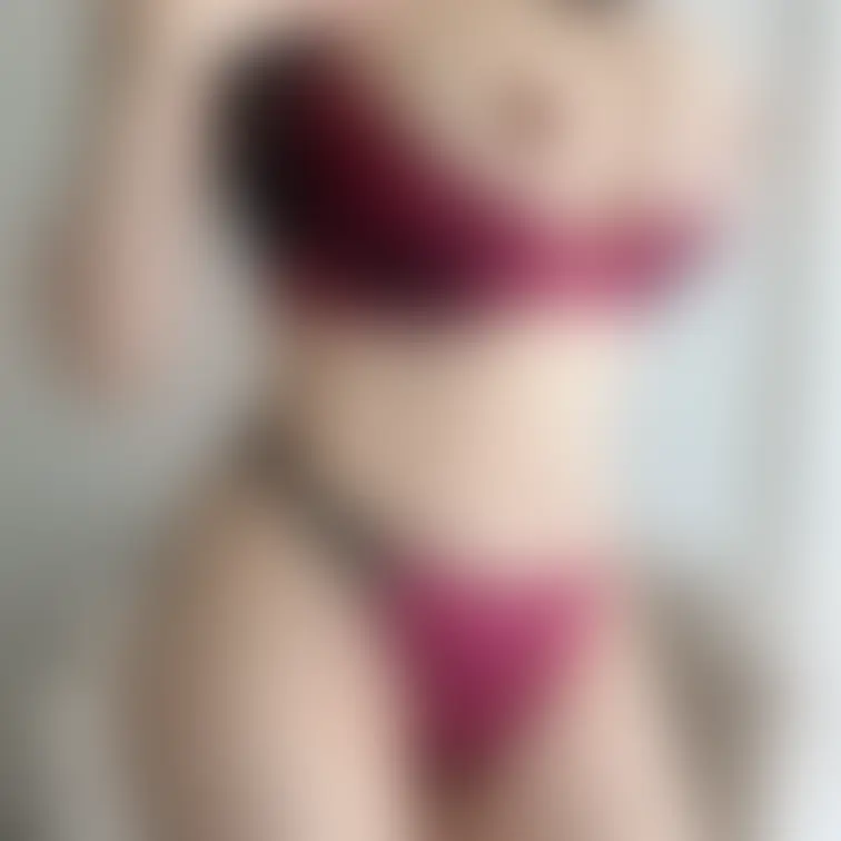 お疲れ様です♡今日も暑かった〜💦
むっちりローズランジェ🌹
