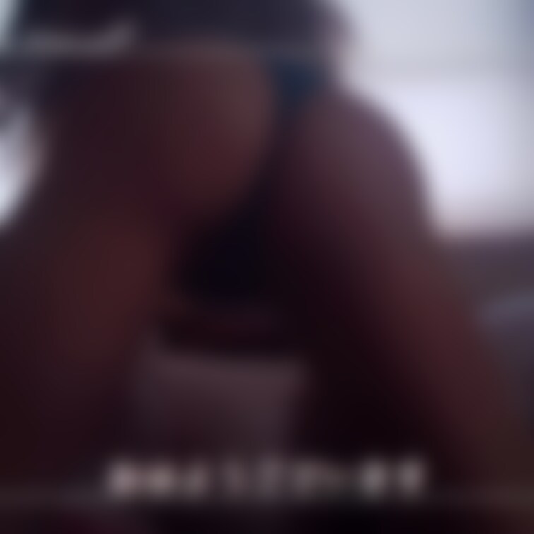 I masturbate as soon as I wake up. Clitoris masturbation in 