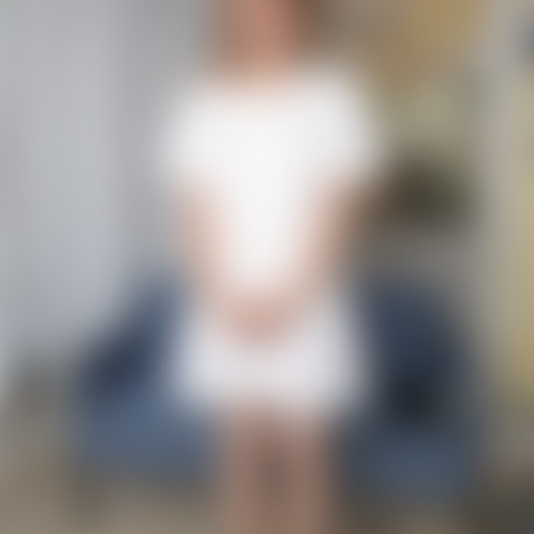 【Premium model】#001_RIKAKO
「じょりわきセラピストさんの野外放尿」（10/28ページ）
