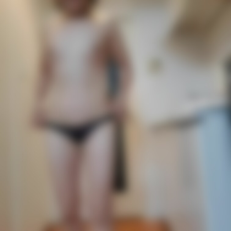 セクシーな透け透けパンティ姿から
裸になって
更にオイルでテカテカにしてみたよ✨

バスルームでは
また透け透