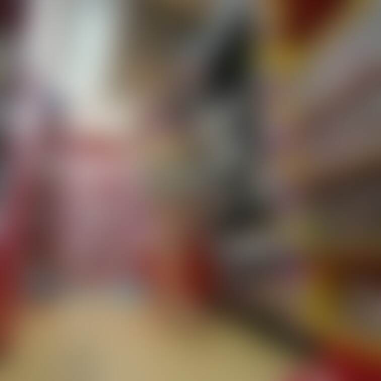 服を脱がしたくなっちゃいますよね。