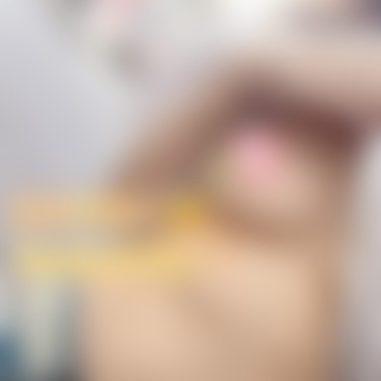 🥳Smileぷらん🥳

暑いからノーパンノーブラでお買い物🥰人が少なくなった路地でおっぱい出してみたけど、曲がり角か