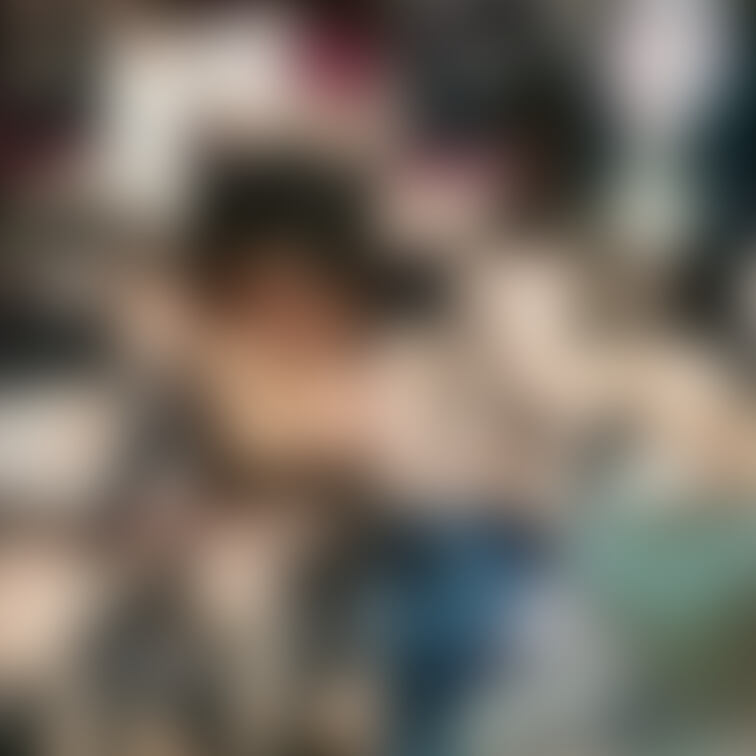 顔出し激カワ童顔巨乳パイパン
スプタンニップルコスプレイヤー
ゆり(20)
&
その彼女うみ(22)

両方