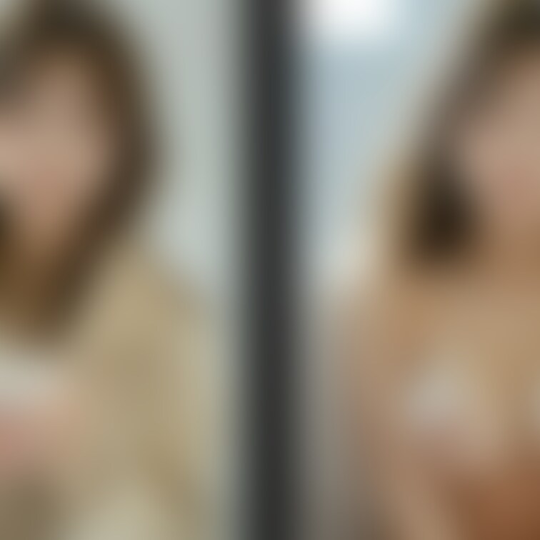 着衣と脱衣を並べた画像です。画像№1184
