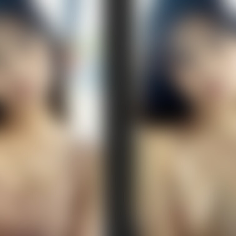 着衣と脱衣を並べた画像です。画像№460