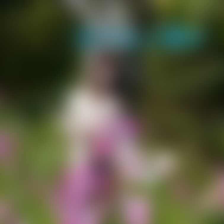 お花畑でも、やはり健全写真だけでは終わりませんでした😅