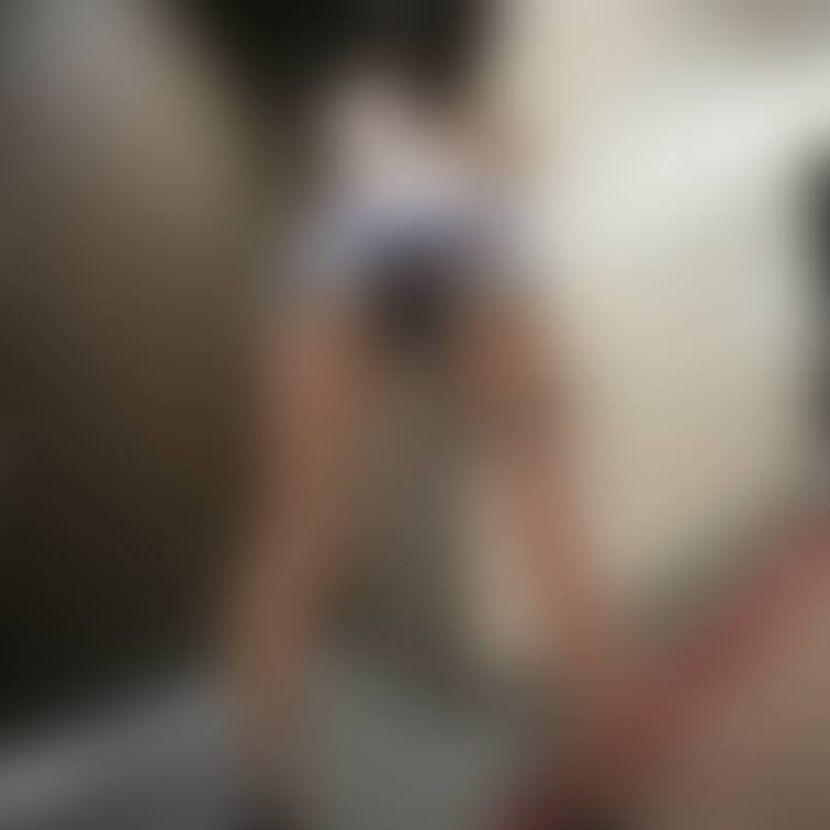 もぉぉ、、、
ここでも、、いいからぁ、、、
早くぅ、、来て、、後ろから。。。