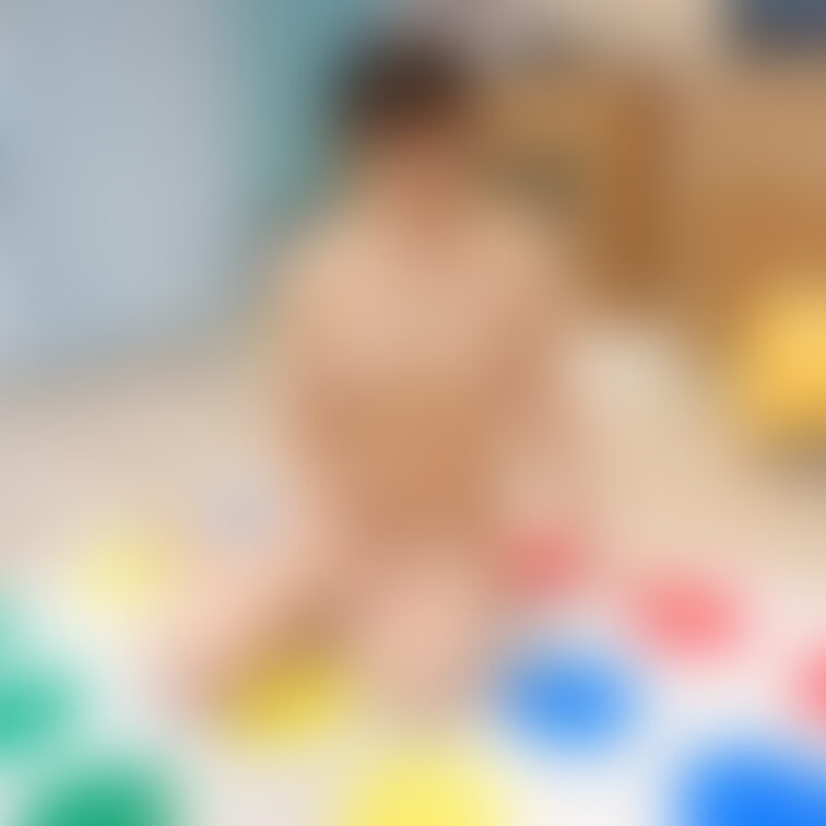 りこ参加の全裸パーティーより一枚。ヌード撮影会も盛り上がりました。

美乳の女友達ヌーディストりこall(顔出し)