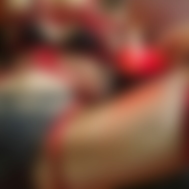 少し前に友達とSMバーに行った時の写真🥺
M字開脚で縛られて、いろんな人に見られちゃって恥ずかしかった///1枚目はよ