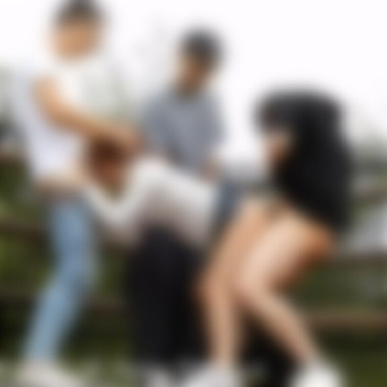【璃子】屋外サンドイッチ①

こういうシチュエーションが一番好きらしい(笑)
早く暖かくならないかな～？