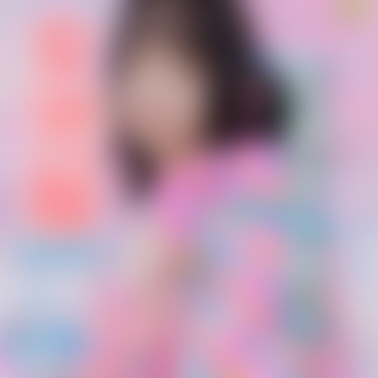 撮っていただいた写真をまとめました！！全部可愛くて何枚か載せたいと思います✨✨
スタジオも服も最高でした…