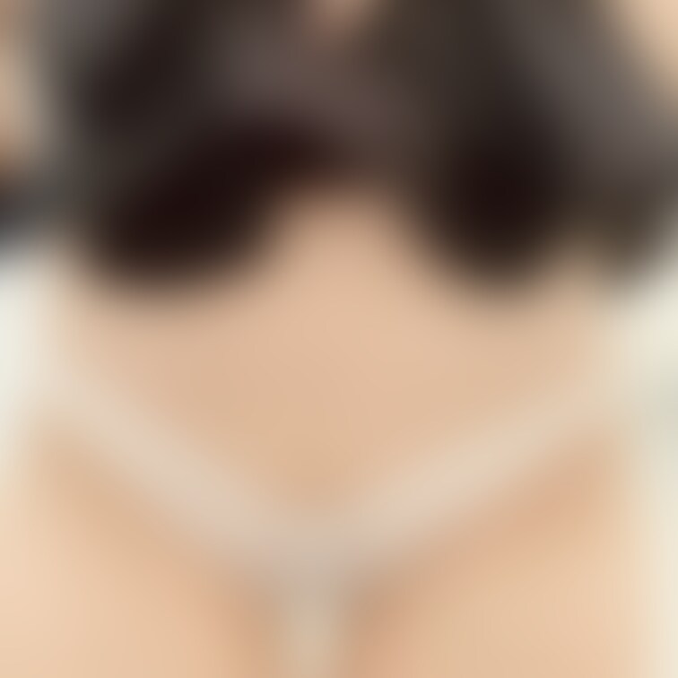 例のぱんつ🤭
くい込みがえっちぃ💞