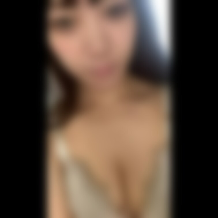 嫁ちゃんから送られてきた、下着見せ自撮りです〜💕