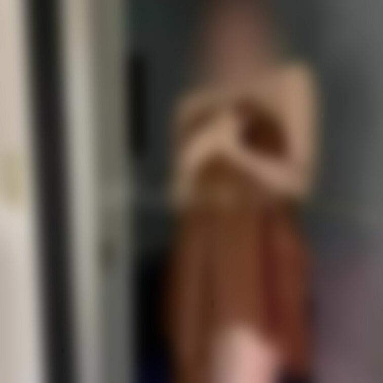 2人でシャワー🚿しておいで❣️と、彼氏くんに言われて単男さんと一緒に入って洗い合いっこ💕
シャワーから出た所を扉開けら