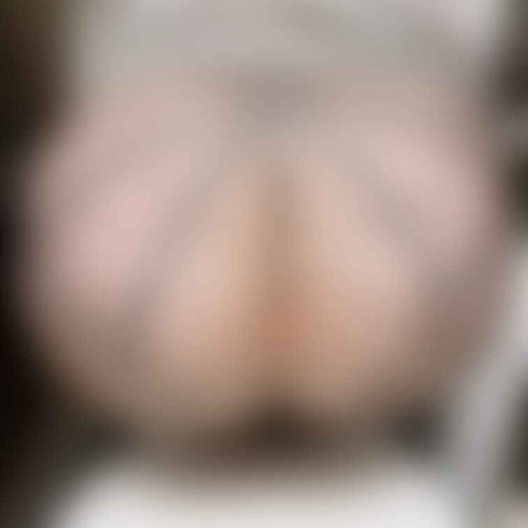 食い込みフェチ(?)さんが世の中にはいるって聞いたんですけど…
お尻大きすぎてなんでも食い込んじゃう🥺笑
疲れてると