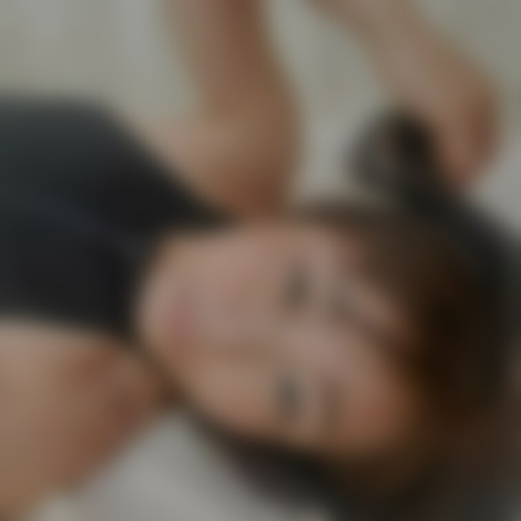 際どい！！
これぞフェチ動画？？？

股間に注目👀

ドキドキしちゃうね😁