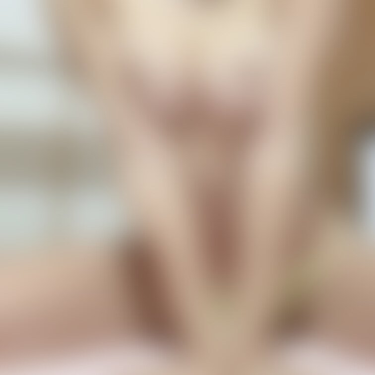 黄色のパンツ履いた
