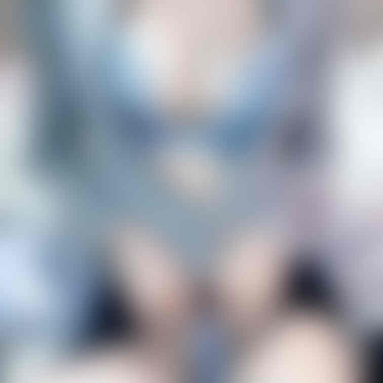 飲み会から帰宅後、、
人肌恋しくてパンツ食い込ませて妄想中、、