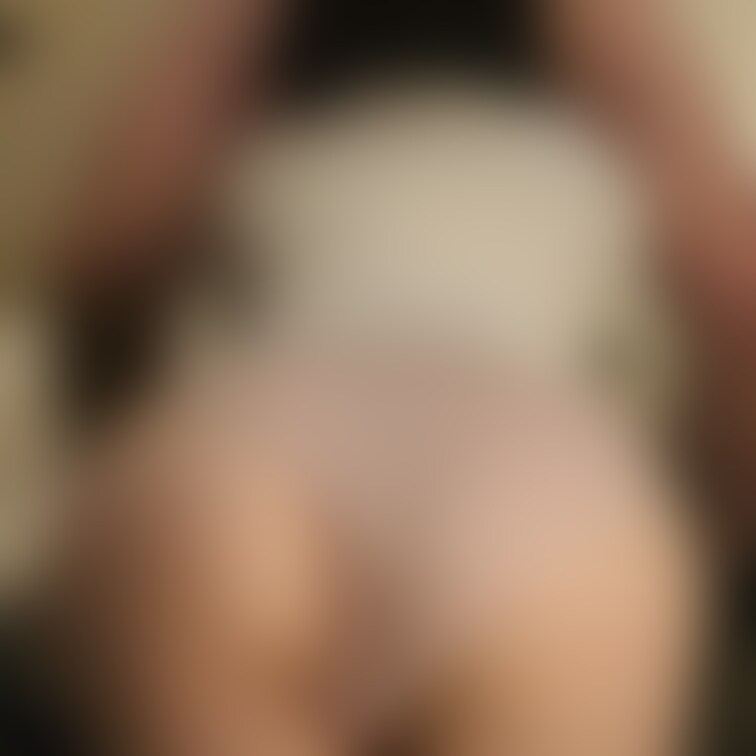 あ、これね
ご主人様におくちご奉仕してるとこの写真。

ご主人様のおちんぽ、すっごく長くて
なんどもえづいちゃっ