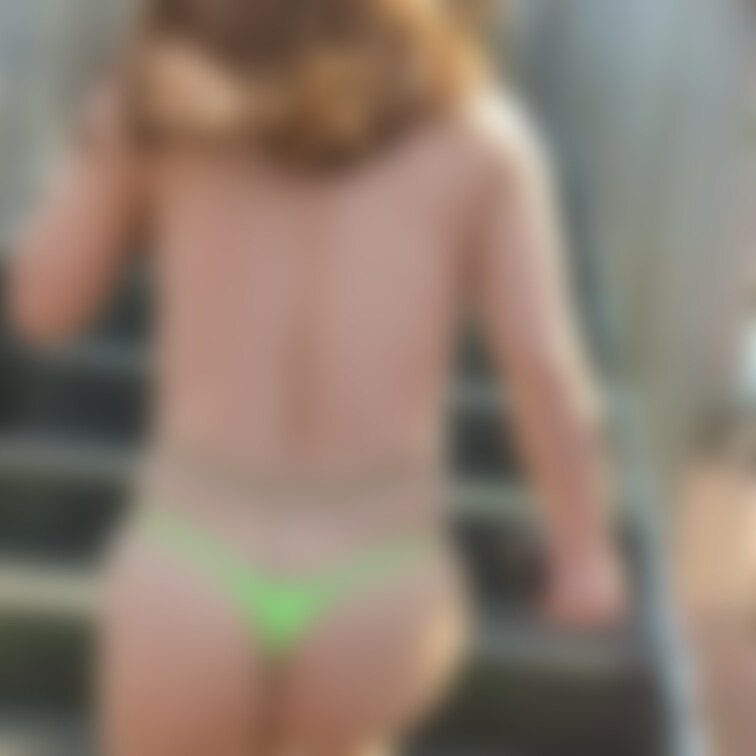 完全リアル人妻ゆいママの…今日撮影のお散歩動画！！お触り🆗