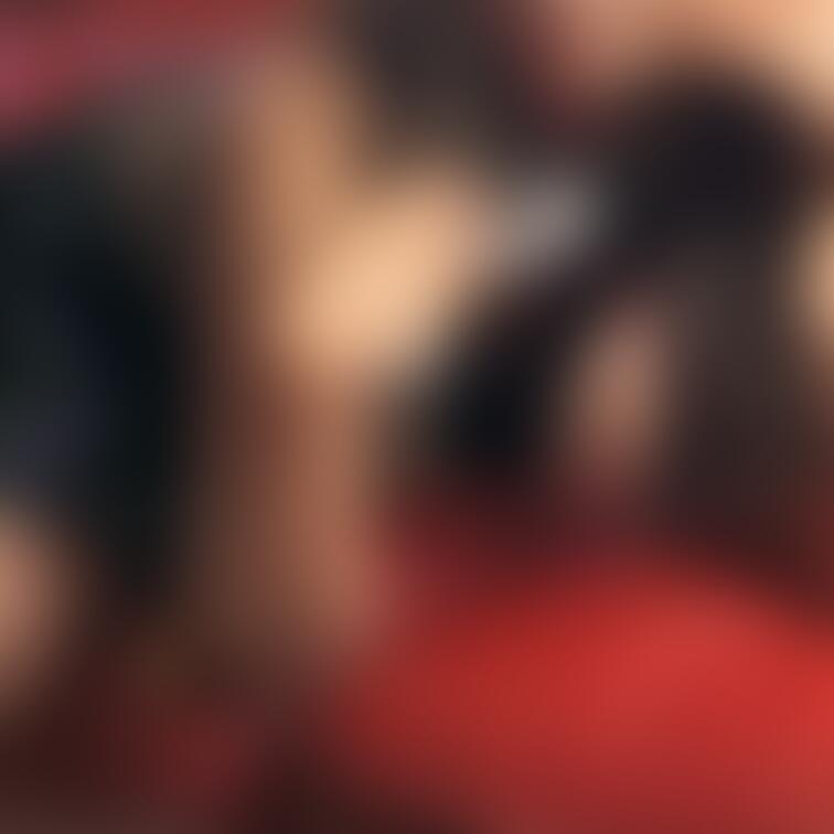 サキュバス😈
食べさせろー！🤭