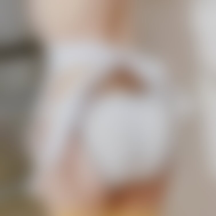 お尻🍑

エプロン、パンツは仲良しさんから頂いた物💗