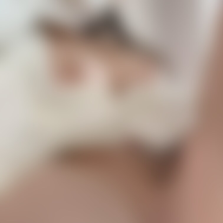お昼からお股開いちゃって、、、♡